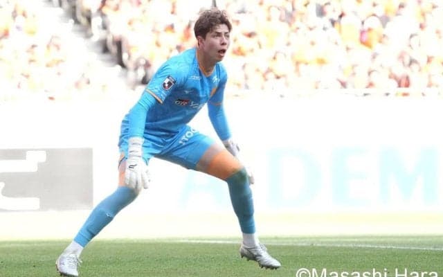 ｢ピサノ君の時代が始まるぅ！｣日本代表サプライズ初選出19歳GKの｢ミッチそっくり｣プレー集に反響！｢フィードはランゲラックより上手い｣の声