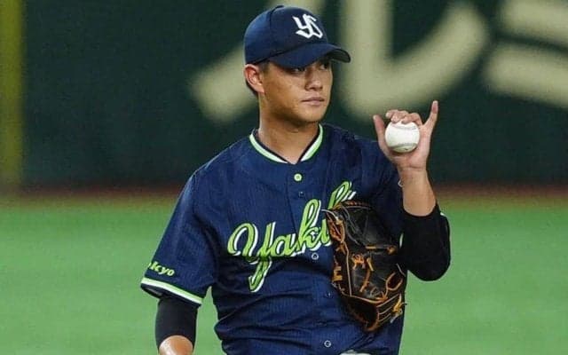 ヤクルト、高橋奎二が緊急降板…投球練習も自らベンチへ　股関節付近を気にする仕草