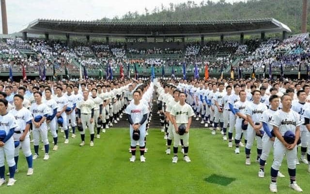 高校野球長野大会が開幕　71チームが堂々行進、熱戦始まる