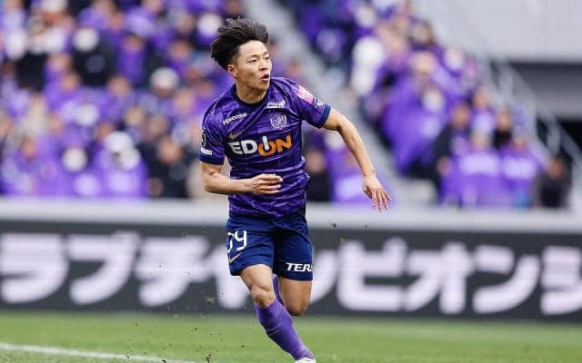 なぜ中村草太は決勝弾後に背番号をアピールし続けたのか？ファン大歓喜のゴールパフォーマンスに込めた思い