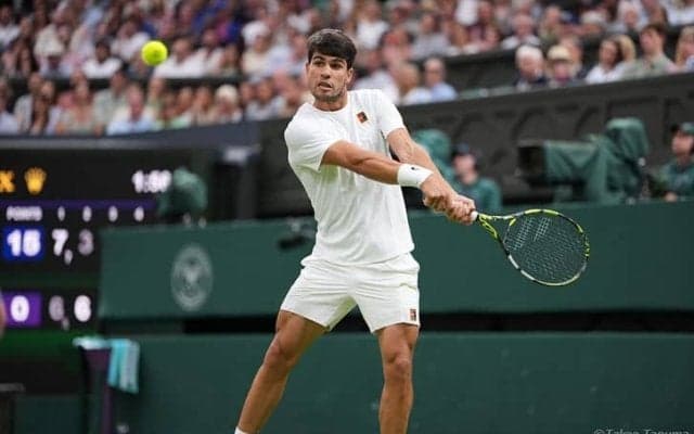 アルカラス、世界14位ルブレフに逆転勝ちし8強。5月からマッチ22連勝で3連覇へ前進[ウィンブルドン]