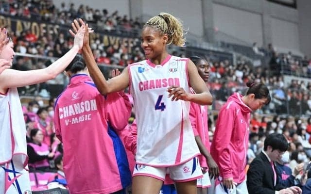 京都精華学園出身のイゾジェ ウチェが米大学へ「将来的にはWNBA選手も目指して努力していきます」