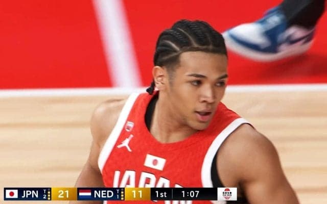 河村勇輝と夢のツーガードも？ 逸材PGの“爆速３秒カウンター”が脚光！「幻の左が炸裂」「本当に最高すぎん？」ハーパージュニアがスティールから独走