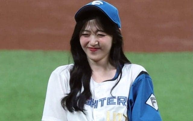 激カワ美女に「鼻の下がグングン伸びてる」　中継映像が捉えたまさかの表情「冷静さ保ってる」