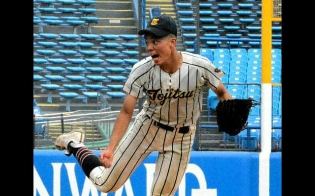東京実・嶋崎智慧主将　「雰囲気を変える」九回にベストボールの投球