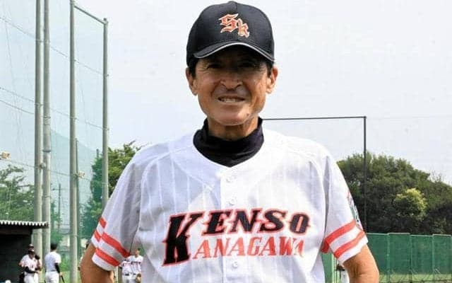 故佐相真澄さんへの育成功労賞、息子の監督出席　スタンドからコール