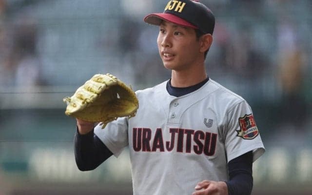 センバツ4強の変則左腕・石戸颯汰（浦和実）が夏への決意を語る！「浦和学院戦に気持ち、技術も100％の状態で臨みたい」