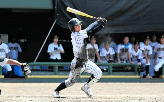 アドバイスに奮起、最終打席は振り抜いた　伊万里実の中島龍牙選手