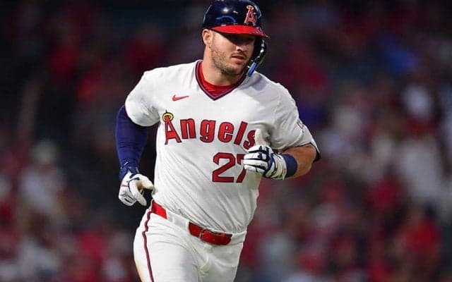 トラウトが頭を抱え猛抗議…番記者驚き「滅多にない」　擁護の指揮官が退場処分