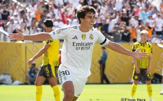 クラブW杯｢得点王らの2ゴール｣で楽勝かと思いきや…後半ATに待っていた｢クレージーな10分間｣、シャビ・アロンソ監督を救ったRマドリード｢エースと守護神｣