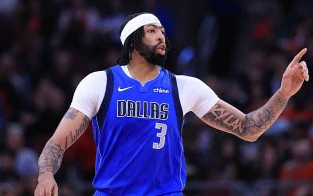 マブスのアンソニー・デイビスが網膜剥離の手術…キャンプには健康体で参加へ