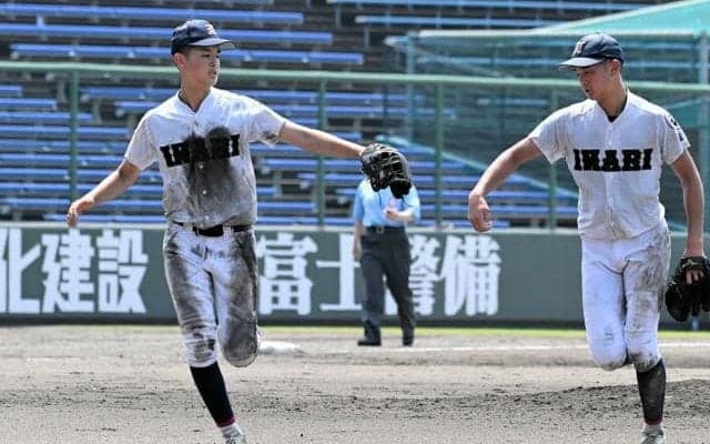 兄の太郎と弟の元太、初めて一緒に守った三遊間　伊万里・岩永兄弟