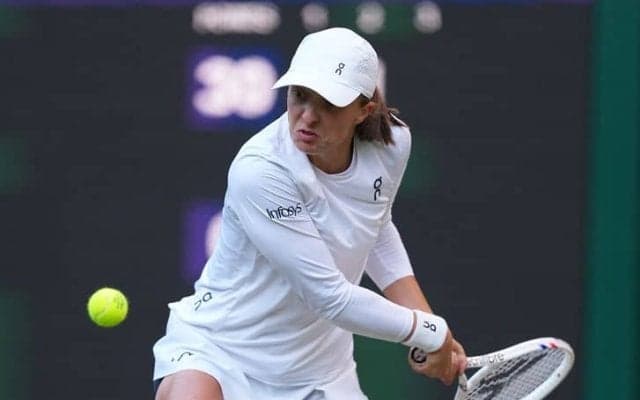 シフィオンテク、ウィンブルドンで初の準決勝進出。世界19位サムソノワにストレート勝ち