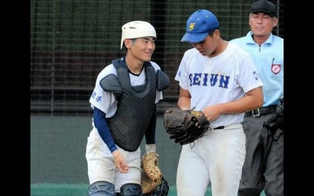 先輩投手の真っすぐ信じて要求、奪三振　成長した花北青雲の高橋捕手