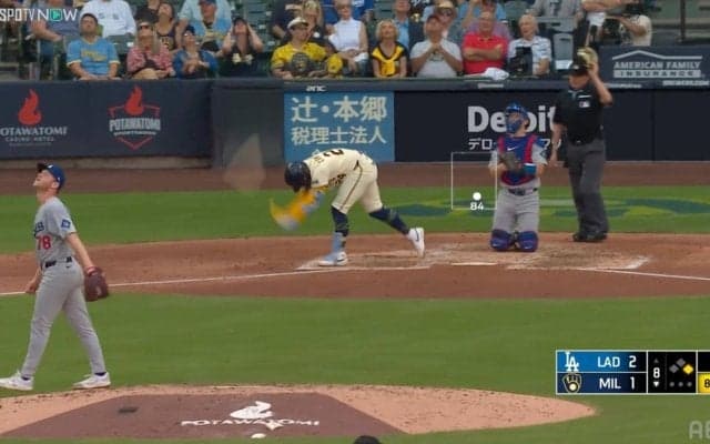 ドジャース戦で“異様な光景” 怒り狂う打者に球場騒然…激しくバットを叩きつける→ベンチで大破壊の瞬間