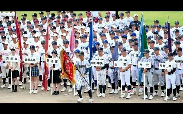 合同チームに思い重ねた選手宣誓　高校野球山形大会が開幕