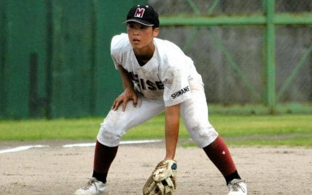 慣れない内野で好守　背番号2・明誠の酒井主将「いい試合できた」