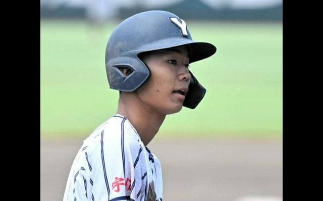 前打者が敬遠で「火が付いた」　柳ケ浦・亀安選手、逆転の適時三塁打