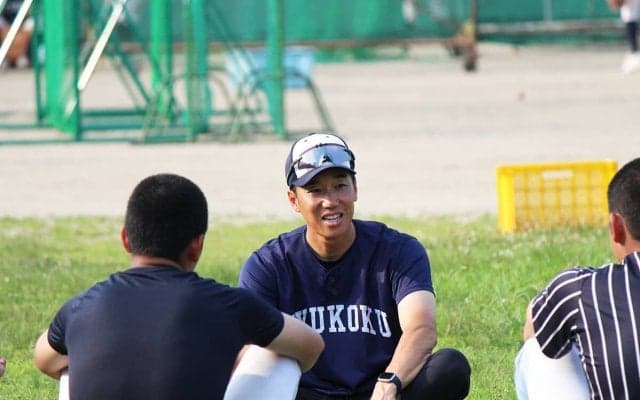 父から受け継いだ名門のバトン 九州国際大付・楠城祐介監督が自身初の甲子園へ挑む２度目の夏