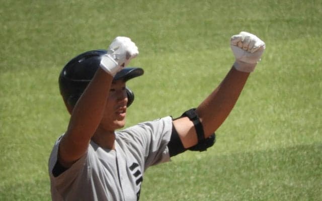 三鷹中等がジャイアンツタウンで快勝！アメリカ育ちの4番の活躍光る【東東京】