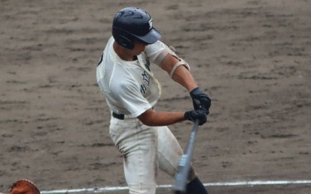 優勝候補・市船橋、初戦から苦戦を強いられる中、プロ注目の強打の捕手が豪快な2ラン！【千葉】