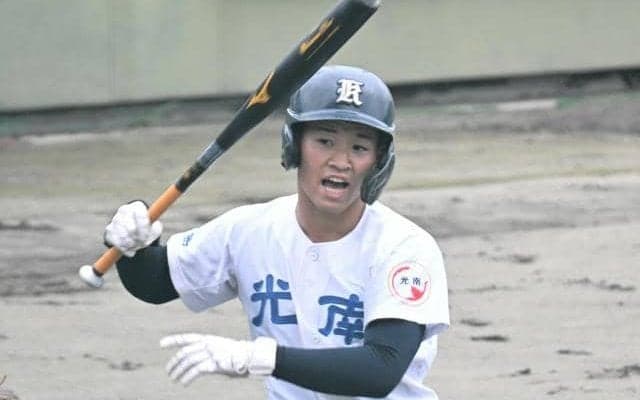 光南の星選手が大会1号本塁打　高校野球福島大会1回戦