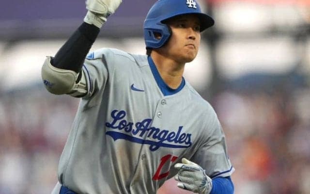 「明日投げるんだろ？ おかしい」大谷翔平の豪快弾に敵地騒然　“日本人初の本塁打記録”を生んだ打力に米震撼「別格だ」