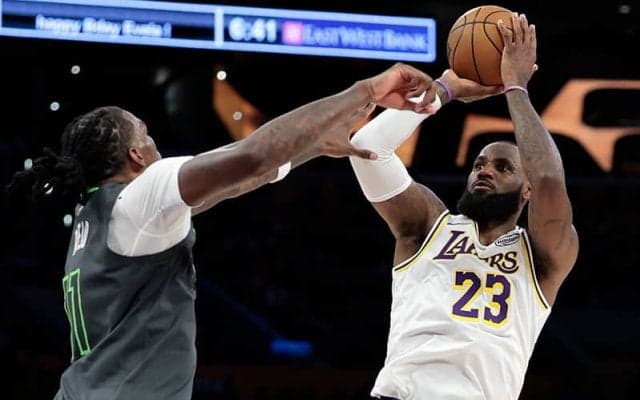 ドンチッチへのエース交代を示唆するレイカーズ…レブロンと球団の間には溝がアリ？