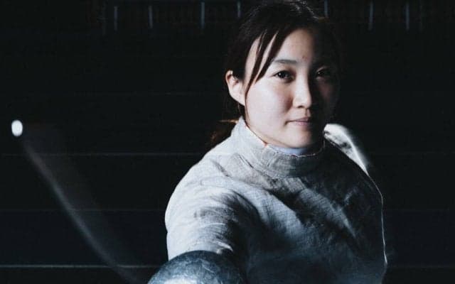 キャリア１年半で日本一になったフェンシング尾﨑世梨が、文武両道を実践した学生時代を振り返る