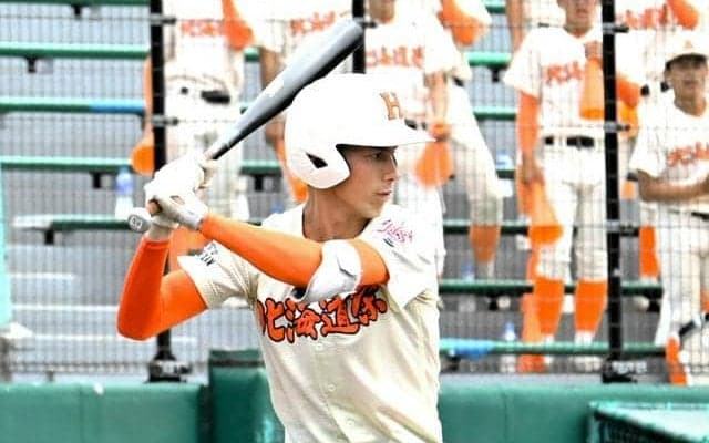 ハワイ生まれ松本イアン元輝主将「応援が幸せ」　高校野球・南北海道