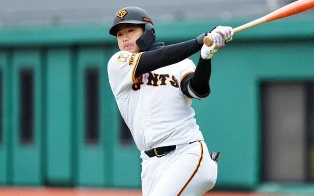 巨人ドラ1は「次元が違う」　防護ネット着弾…19歳が叩き出した飛距離に騒然「天才すぎて困る」