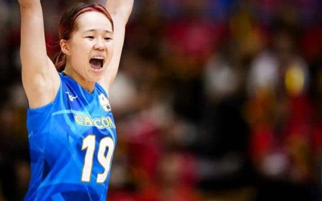 【女子バレー】強豪ポーランド撃破の“影のMVP”に称賛の声「守護神・岩澤ちゃん」「リベロの推しになるかも」