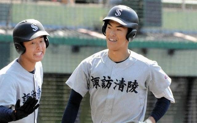 諏訪清陵の茅野悠喜が2本塁打　豪快柵越えアーチ「狙っていました」