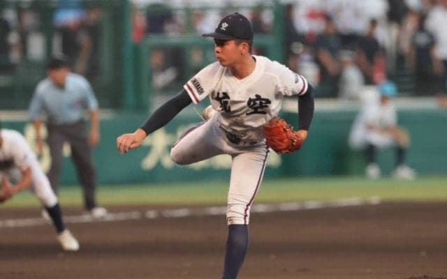 昨夏の決勝再来となった一戦は日本航空に軍配！強敵・東海大甲府を下して初戦突破！【25年夏高校野球】