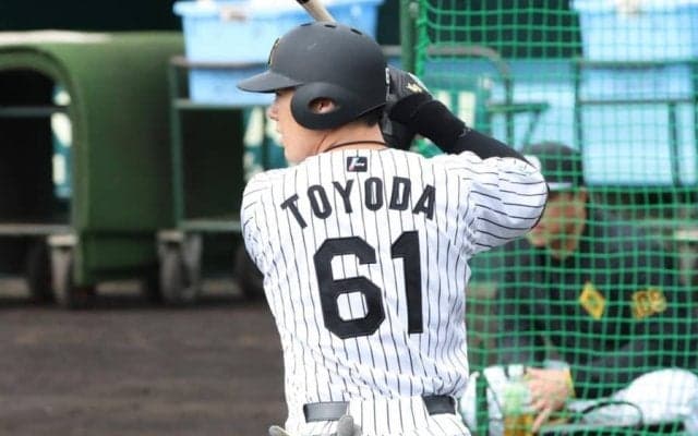 前日に痛恨の走塁ミス…阪神28歳が登録抹消　スタメンも5回に途中交代、13日の公示