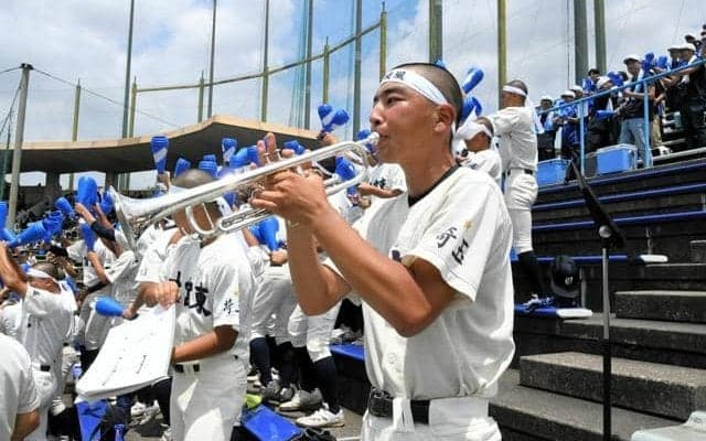 二刀流の野球部員、トランペットで魅せる　「初めて吹いて音が出た」