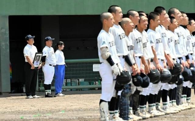 「監督、見ていて下さい」ベンチに遺影を置いた　竹原・石本彬主将