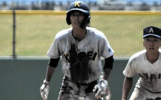 スローガンは「常笑」　甲西の前川選手、泥だらけで「出し切れた」