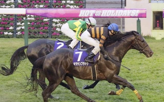 『ウマ娘』ではお祭り娘として知られる個性派　キタサンブラックが伝説を作った泥まみれの一戦