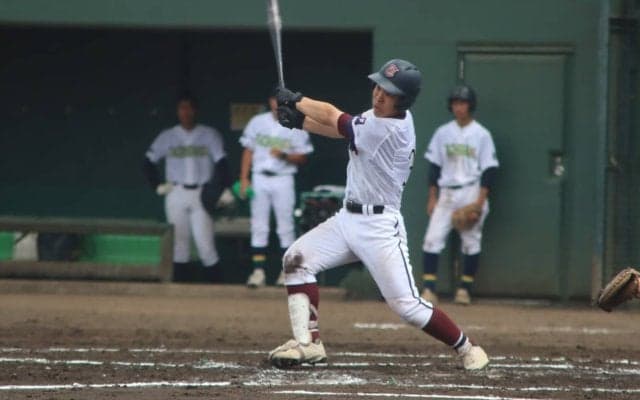 桐光学園の4番はスーパー1年生！中学時代は大阪桐蔭に進んだ2人とともに主軸打者として活躍