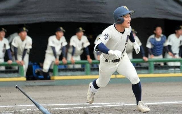 鳥栖が土壇場で一挙7点、佐賀商に逆転勝ち　呉昇勲選手が殊勲打
