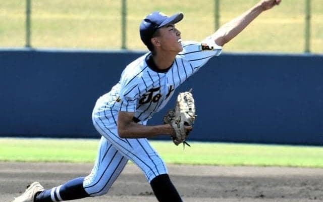 投手戦の末、甲子園で投げる夢かなわず　東海大甲府・鈴木蓮吾投手