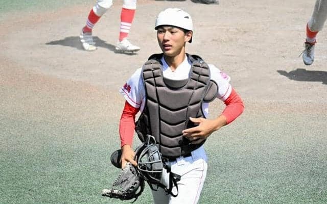 つかんだ背番号2、投手5人をリード　日本ウェルネス宮城・佐藤捕手