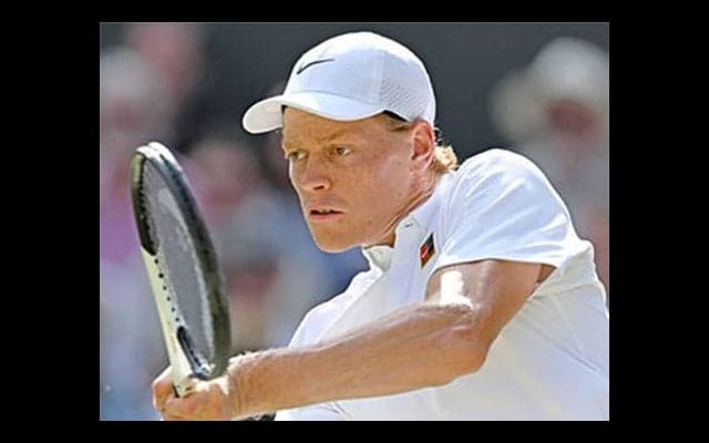 シナー 逆転勝ちでウィンブルドン初V