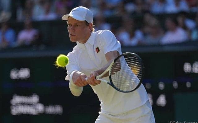 世界1位シナー、アルカラスとの頂上決戦を制してウィンブルドン初制覇！全仏OPの雪辱果たす