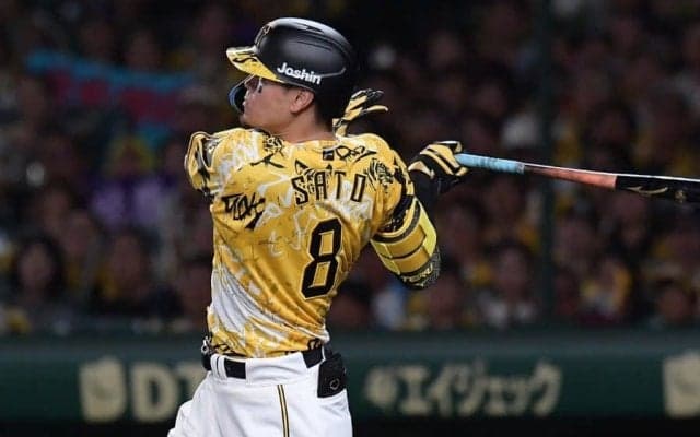 佐藤輝明、規格外の弾道に「ただのバケモン」　“確信弾”にファン騒然「浜風関係ねぇ」