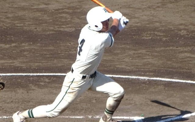 センバツ出場・二松学舎大付のトップバッターが本塁打！指揮官も「チームが苦しい時にやってくれる選手」と称賛！【東東京】