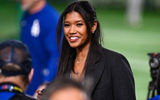 ド軍美女レポーター、日本で虜の飲み物　前半戦で“大活躍”…ベンチで手作りも