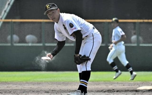 「バナナはしばらく食べたくない」補食でスタミナ、3試合投げきる