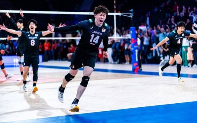「あれが世界トップ」と石川祐希が語ったブラジル代表ミドルブロッカーの一瞬の判断。30年ぶりの敗北を前に、なぜブロックする腕を引けたのか〔後編〕